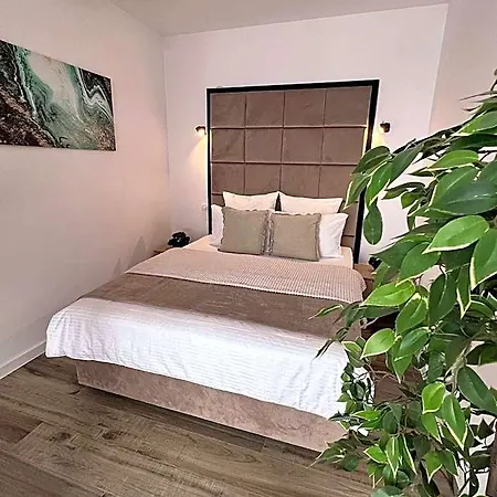 Atmosphere By The Sea 4*