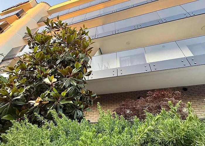 Atmosphere By The Sea 4*